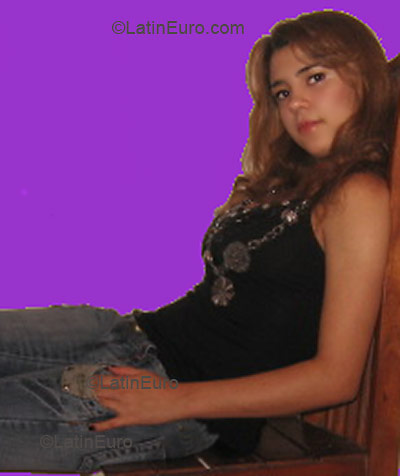 Date this charming Brazil girl Erica from CORURIPE B3040