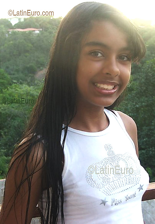Date this stunning Brazil girl Jessiane from  B3100