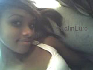 Date this funny Brazil girl Winnie from SAO PAULO B3105