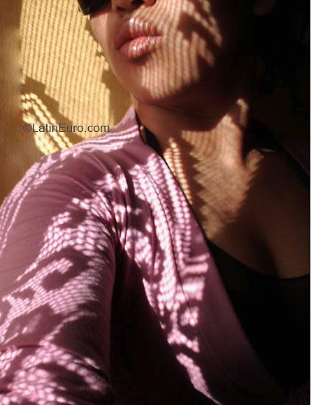 Date this hot Brazil girl Eliana from PINHAIS B3125