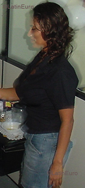 Date this exotic Brazil girl Luciana from  B3135