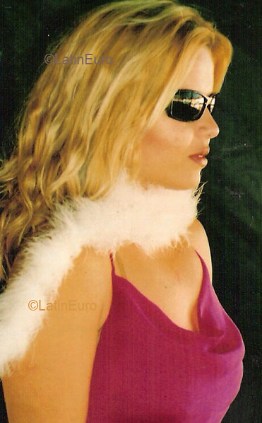 Date this stunning Brazil girl Geovana from  B3161