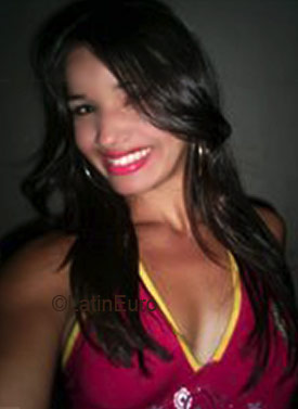 Date this happy Brazil girl Ana from JARAGUA B3164