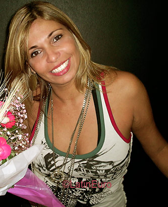 Date this georgeous Brazil girl Adriana from VOLTA REDONDA B3205