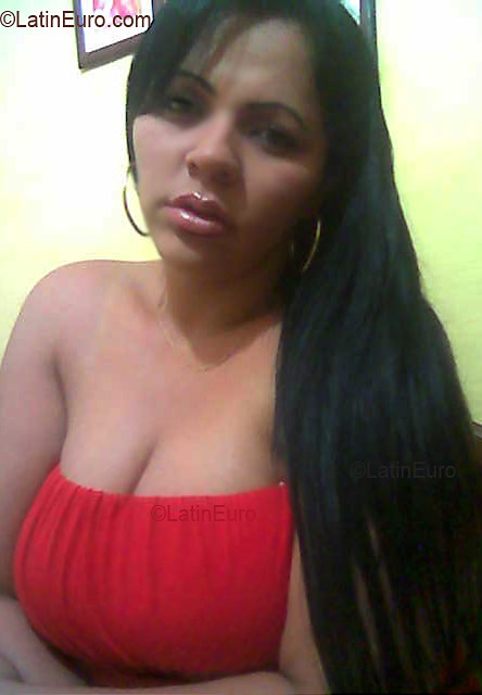 Date this georgeous Brazil girl Simone from GARANHUNS B3207