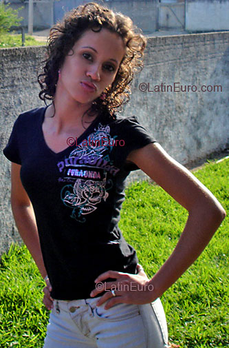 Date this hard body Brazil girl Jacina from FLORIANOPOLIS B3344