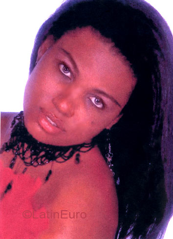 Date this beautiful Brazil girl Alexandra from GOVERNADOR VALADARES B3385