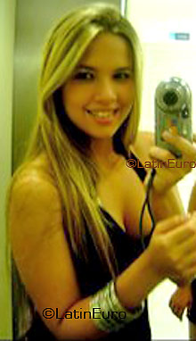 Date this nice looking Brazil girl Veronica from TERESINA B3407