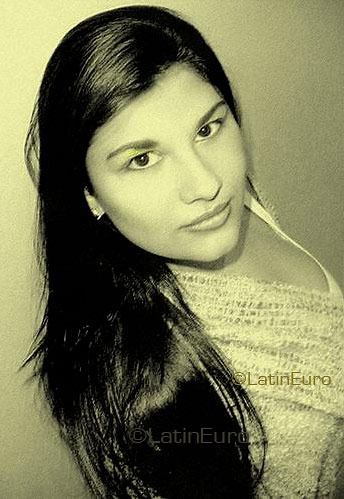 Date this happy Brazil girl Ingrid from VILA VELHA B3414