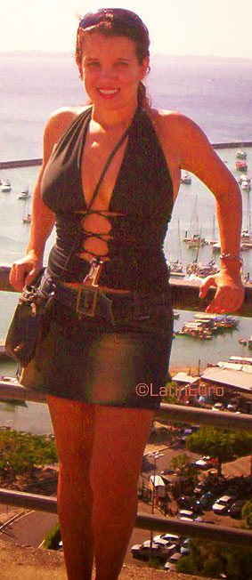 Date this gorgeous Brazil girl Maria from SALVADOR B3517