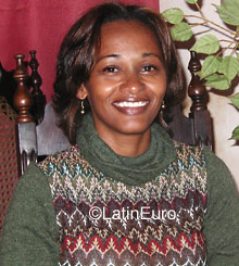 Date this nice looking Brazil girl Edileuza from MATO GROSSO B3586