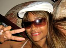 Date this charming Brazil girl Luciana from BRASILIA B3643