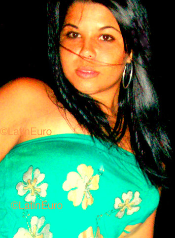 Date this passionate Brazil girl Raquel from IPATINGA B3723