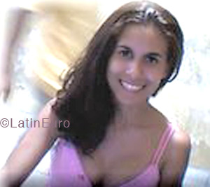Date this voluptuous Brazil girl Cassia from RECIFE B3752