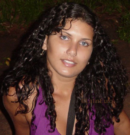 Date this sensual Brazil girl Mirelle from VIANA B3774
