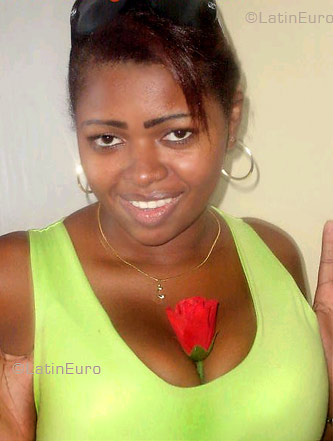 Date this georgeous Brazil girl Carly from ESPIRITO SANTO B3821