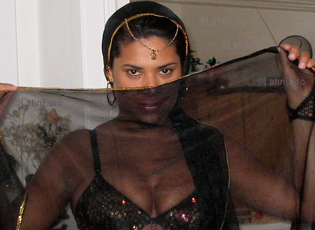 Date this cute Brazil girl Eliana from PORTELA B3984