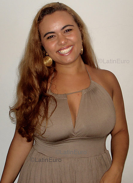 Date this good-looking Brazil girl Sabrina from SAO PAULO B4002
