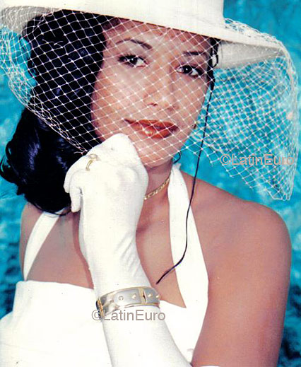 Date this athletic Brazil girl B4015 from TRES LAGOAS B4015