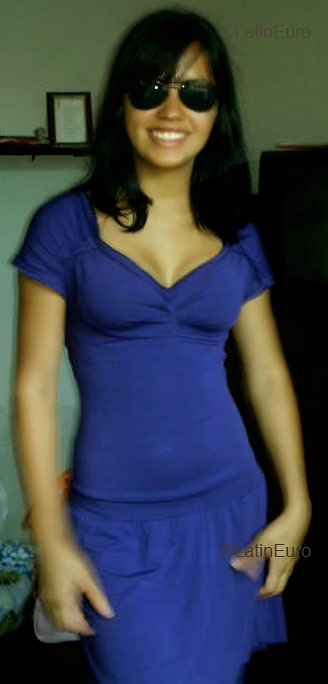 Date this hard body Brazil girl Aurea from BELO HORIZONTE B4047