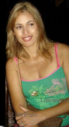 Date this fun Brazil girl Bel from RIO DE JANEIRO B4057
