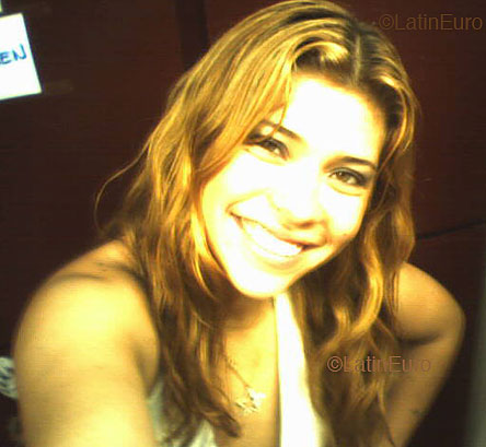 Date this hard body Brazil girl Natasha from POA B4110