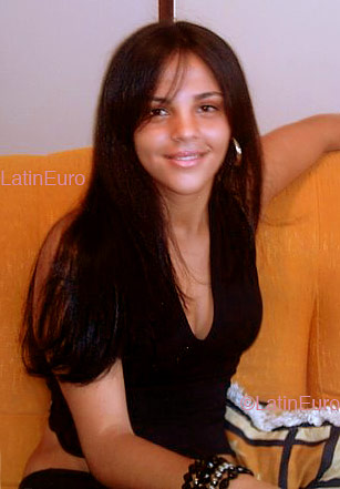 Date this lovely Brazil girl Simone from  B4132