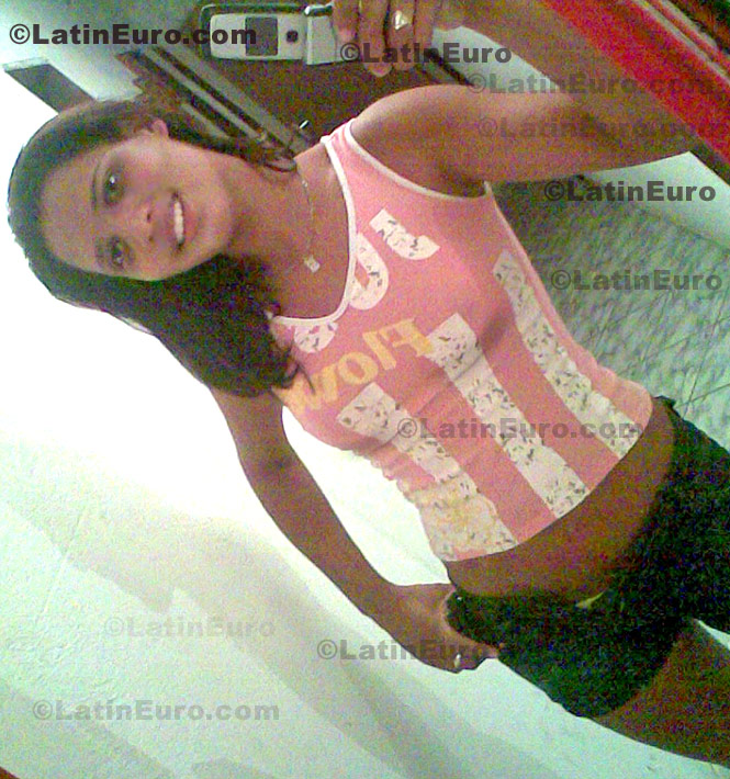 Date this gorgeous Brazil girl Suerli from Serra B416