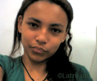 Date this sultry Brazil girl Ana from RONDONOPOLIS B4205