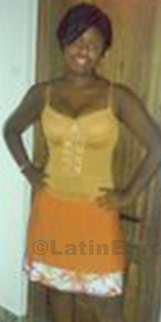 Date this sensual Brazil girl Thaina from Olinda B422