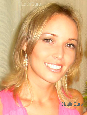 Date this pretty Brazil girl Lorraine from CALDAS B4245