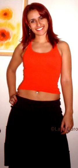 Date this funny Brazil girl Flavia from GOIANIA B4294