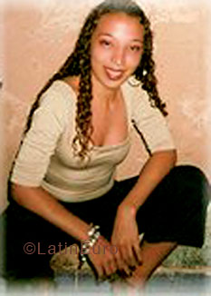 Date this foxy Brazil girl Janine from JABOATAO B4300