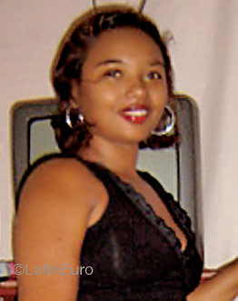 Date this good-looking Brazil girl Renata from BELEM B4381