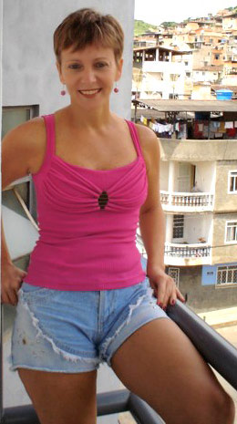 Date this passionate Brazil girl Heloisa from SAGRADA FAMILIA B4407