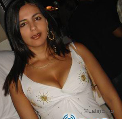 Date this nice looking Brazil girl Adriana from  B4437