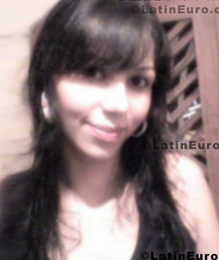 Date this lovely Brazil girl Sharon from Rio Branco B448