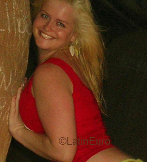 Date this pretty Brazil girl Flavia from VITORIA B4484