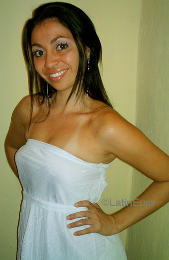 Date this hard body Brazil girl Lidiane from MARESIAS B4610