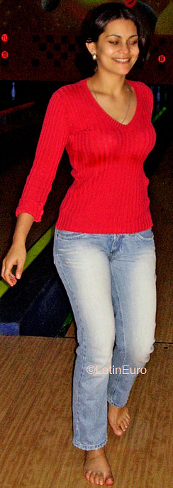 Date this funny Brazil girl Ana from MARINGA B4622