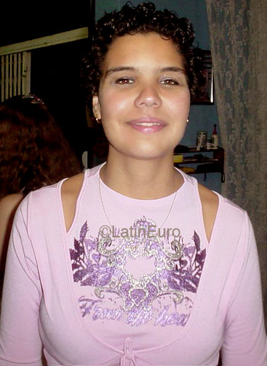 Date this sultry Brazil girl Deborah from CRICIUMA B4656