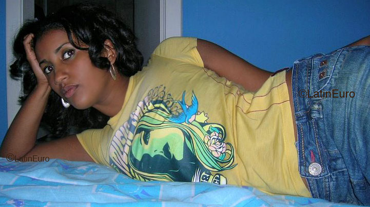 Date this delightful Brazil girl Carla from CAMACARI B4766