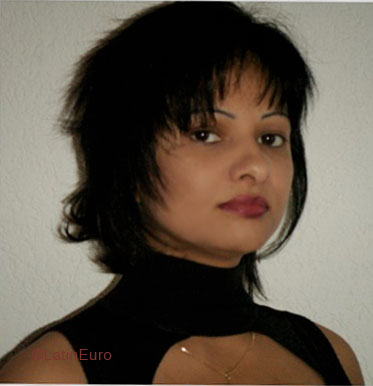 Date this nice looking Brazil girl Maria from  B4810