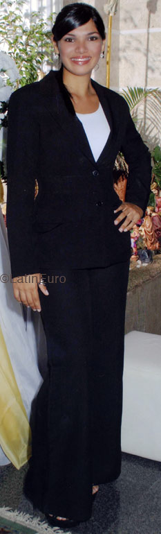 Date this hot Brazil girl Viviane from ARACAJU B4860