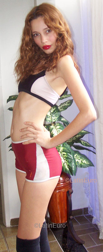 Date this athletic Brazil girl Estefanas from JABOATAO DOS GUARARAPES B4927