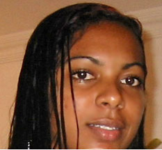Date this happy Brazil girl Andrea from RECIFE B4976