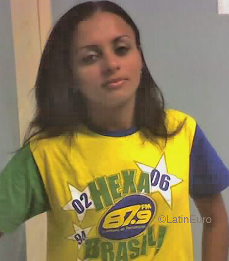 Date this pretty Brazil girl Nevinha from PARNAMIRIM B5008