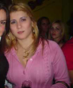 Date this happy Brazil girl Fernanda from DIVINOPOLIS B5043