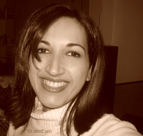 Date this gorgeous Brazil girl Jaqueline from VILA NOVA B5050