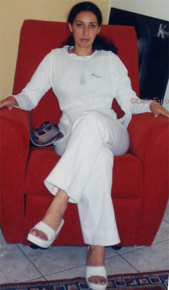 Date this hot Brazil girl Malu from CURITIBA B5085